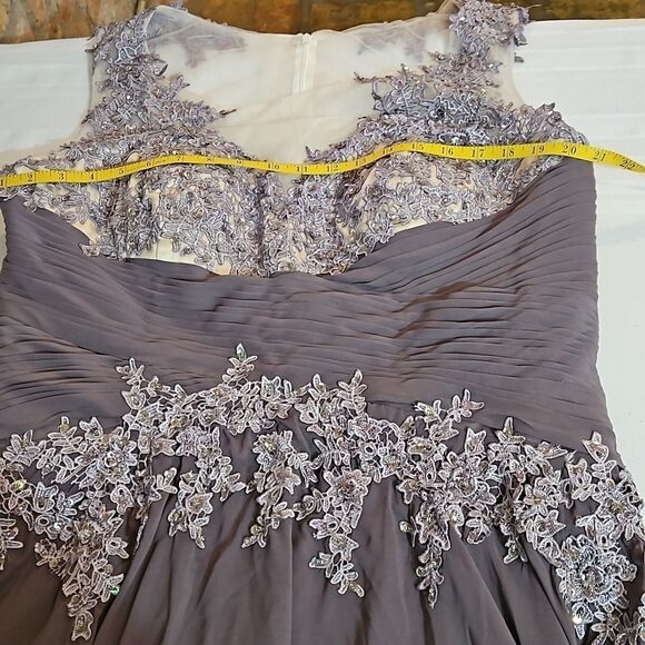 Gray Illusion maxi gown size 18W - Picture 9 of 11